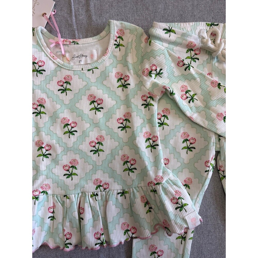 SweetHoney 2T ribbed floral peplum top and pants set nwt